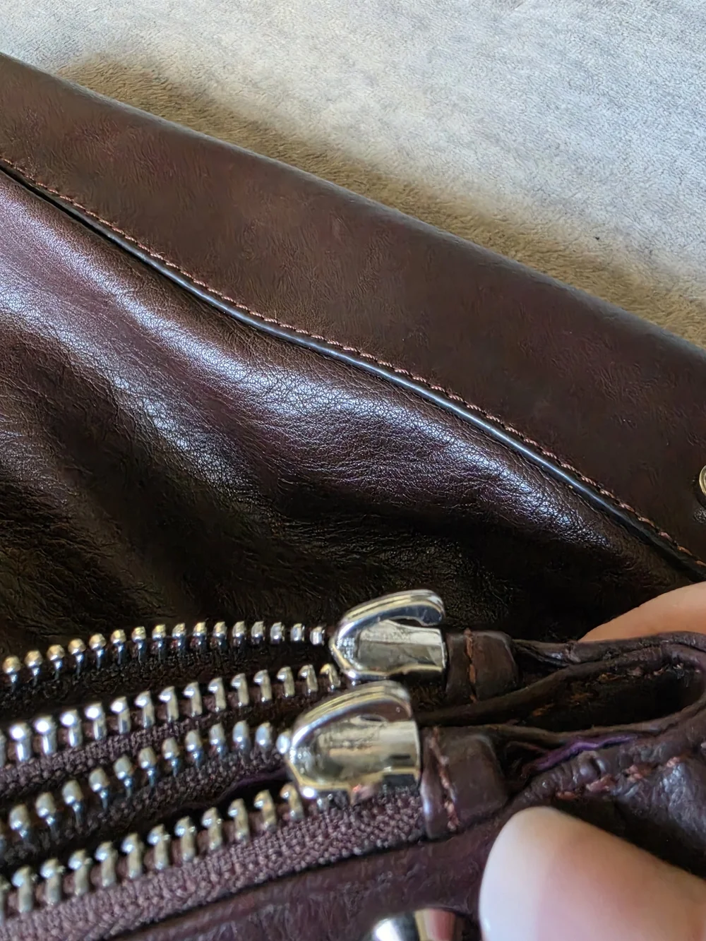 B. Makowsky dark brown leather shoulder bag